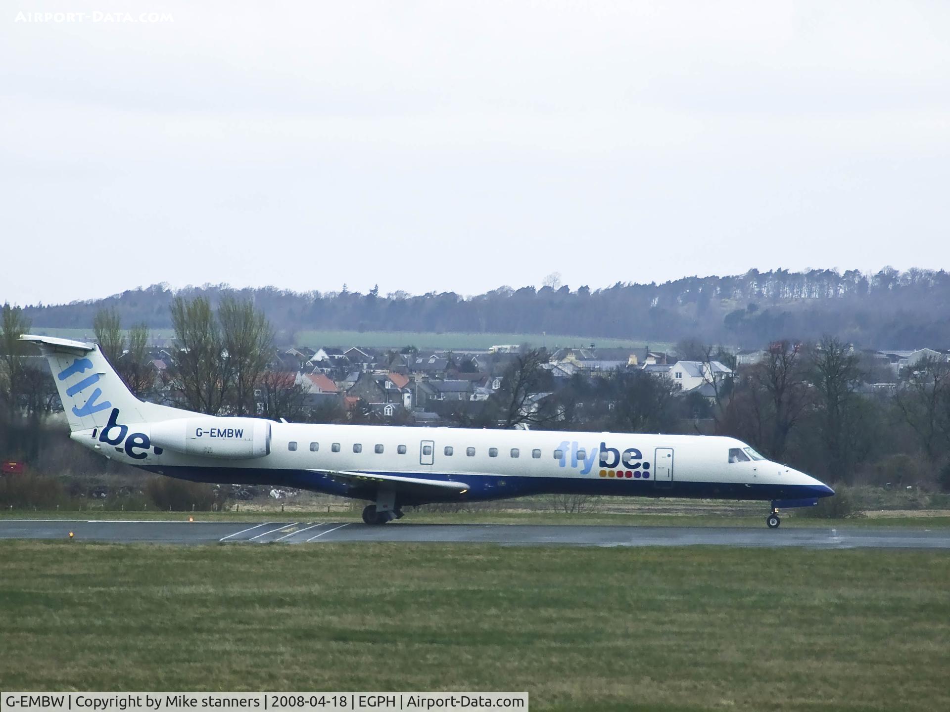 G-EMBW, 2001 Embraer EMB-145EU (ERJ-145EU) C/N 145546, Flybe ERJ-145 About to depart Edinburgh airport's runway 06