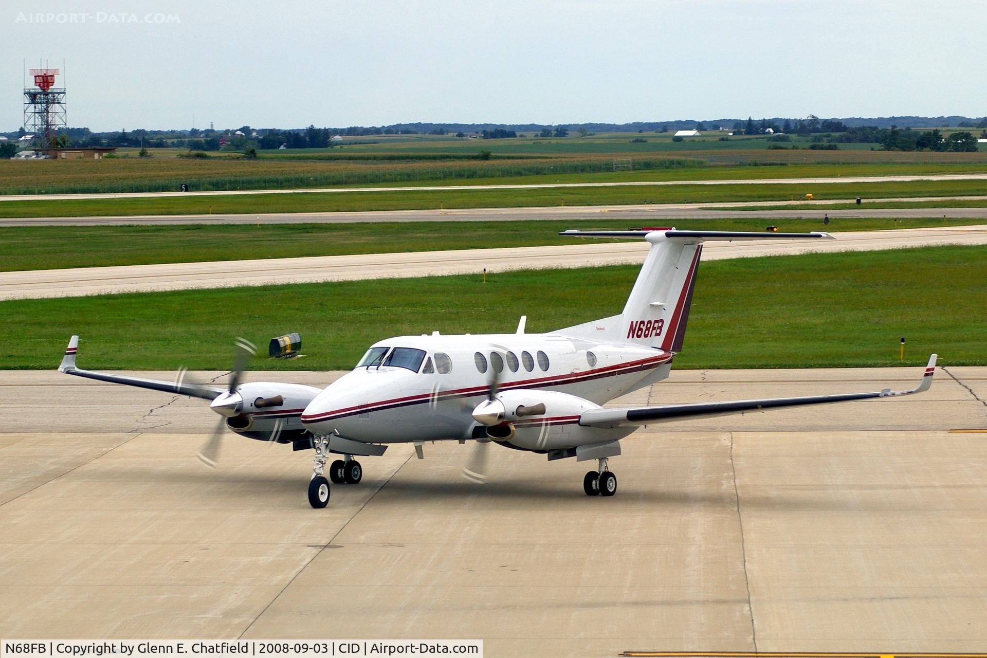 N68FB, 2000 Raytheon Aircraft Company B200 C/N BB-1710, Taxiing to Landmark FBO, as seen from my office window.