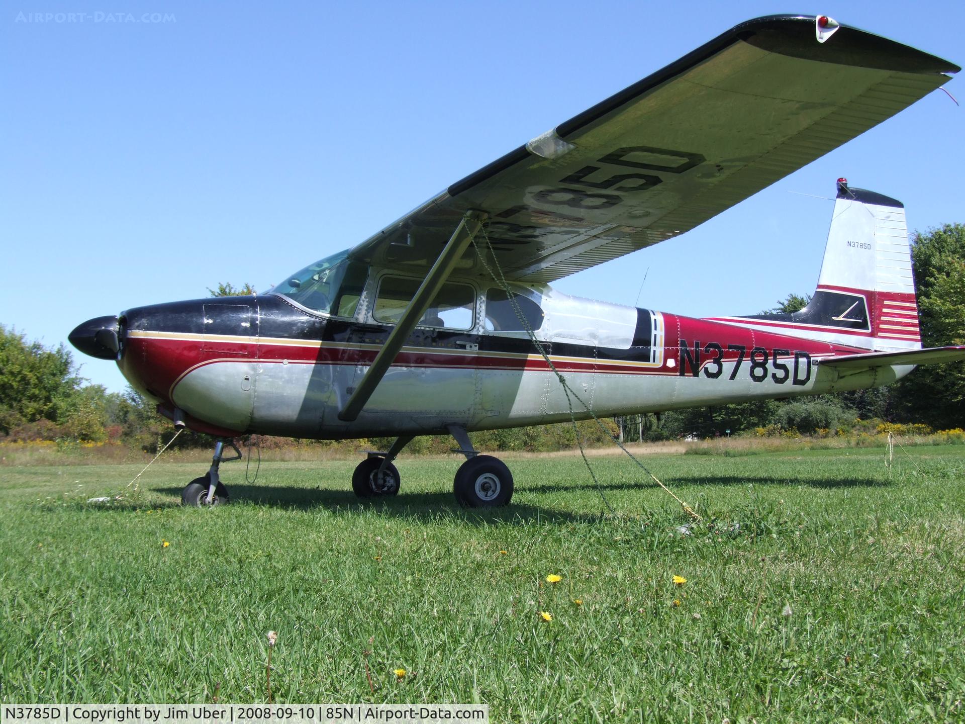 N3785D, 1957 Cessna 182A Skylane C/N 34485, Jump plane at Hollands Field