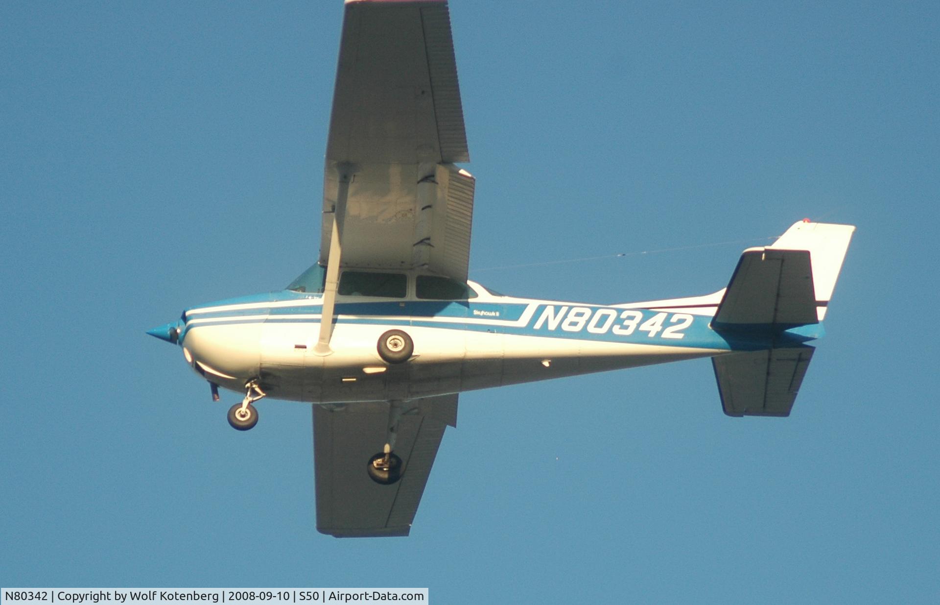 N80342, 1976 Cessna 172M C/N 17266535, final