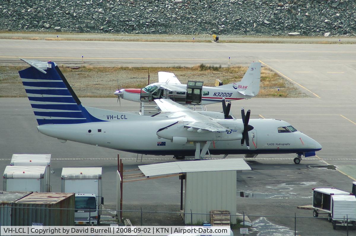 VH-LCL, 1997 De Havilland Canada DHC-8-202 Dash 8 C/N 492, De Havilland Canada DHC-8-202 & N32009