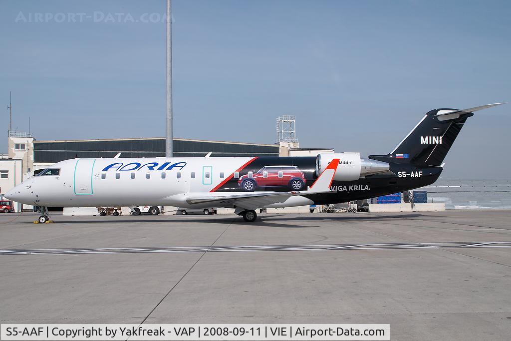 S5-AAF, 1998 Canadair CRJ-200LR (CL-600-2B19) C/N 7272, Adria Airways Regionaljet