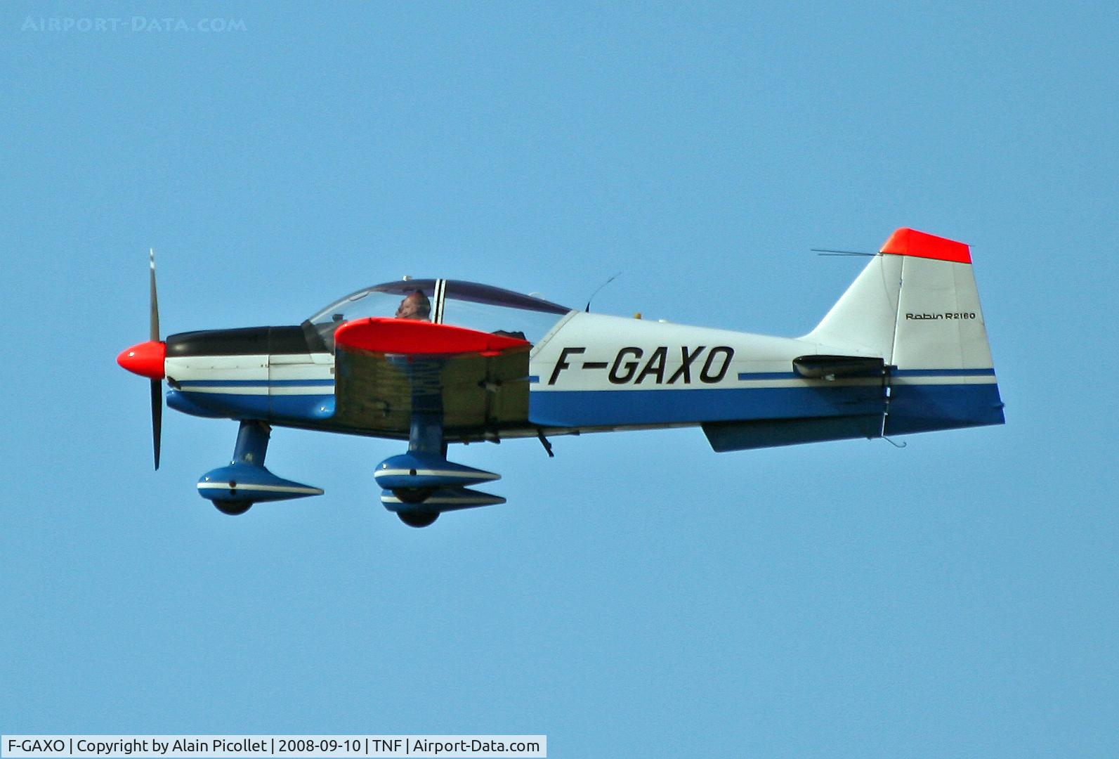 F-GAXO, Robin R-2160 Alpha Sport C/N 153, flying