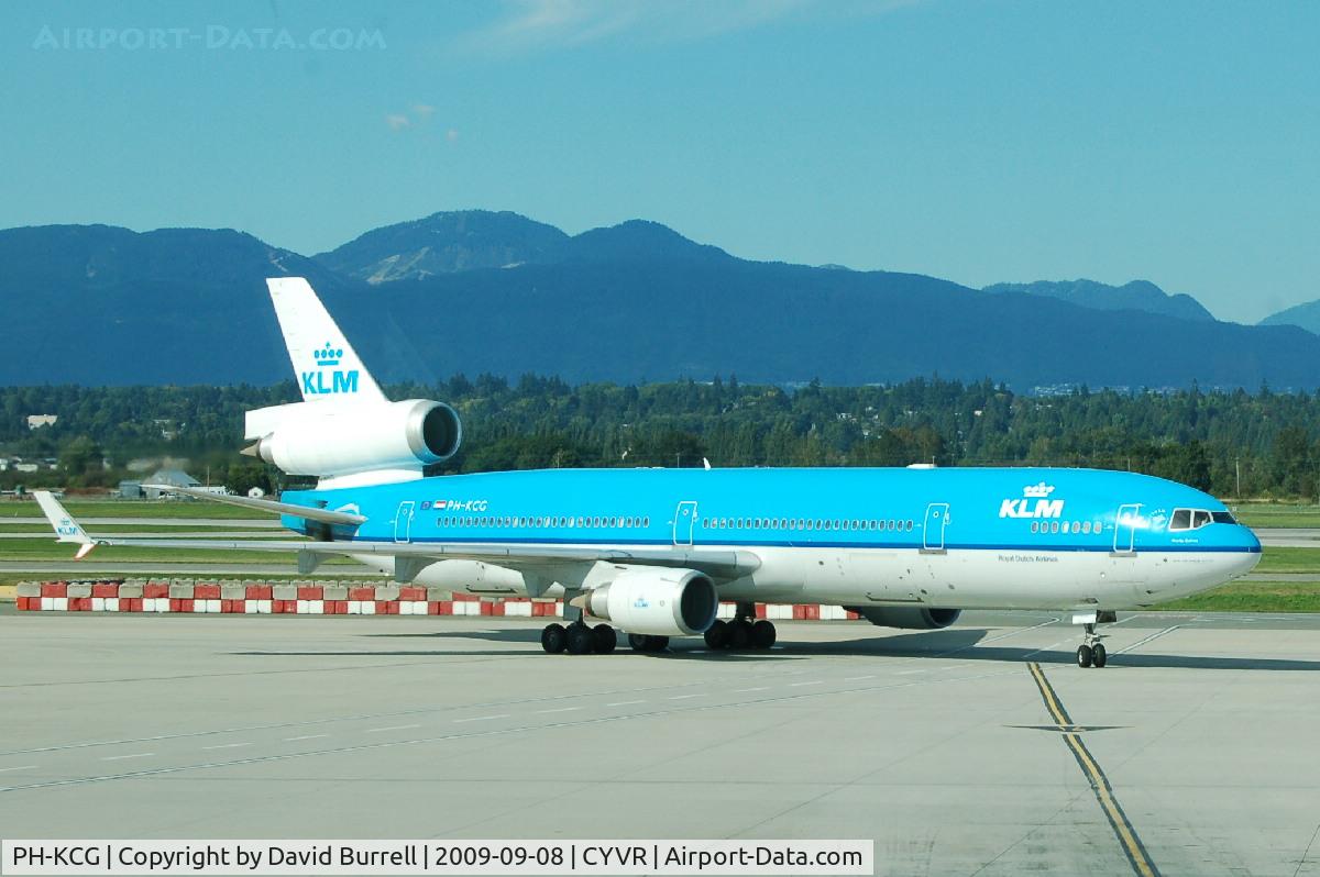 PH-KCG, 1995 McDonnell Douglas MD-11 C/N 48561, PH-KCG MD-11  - KLM Taxiing Vancouver