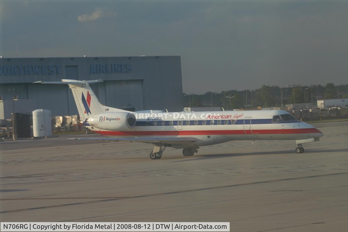 N706RG, 1999 Embraer ERJ-135LR (EMB-135LR) C/N 145194, American Eagle ERJ-135