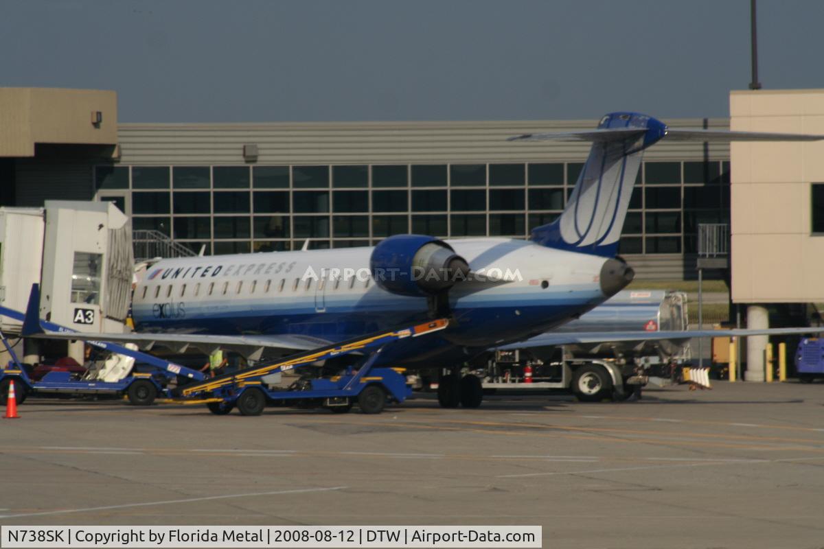 N738SK, 2005 Bombardier CRJ-700 (CL-600-2C10) Regional Jet C/N 10195, United Express CRJ-700
