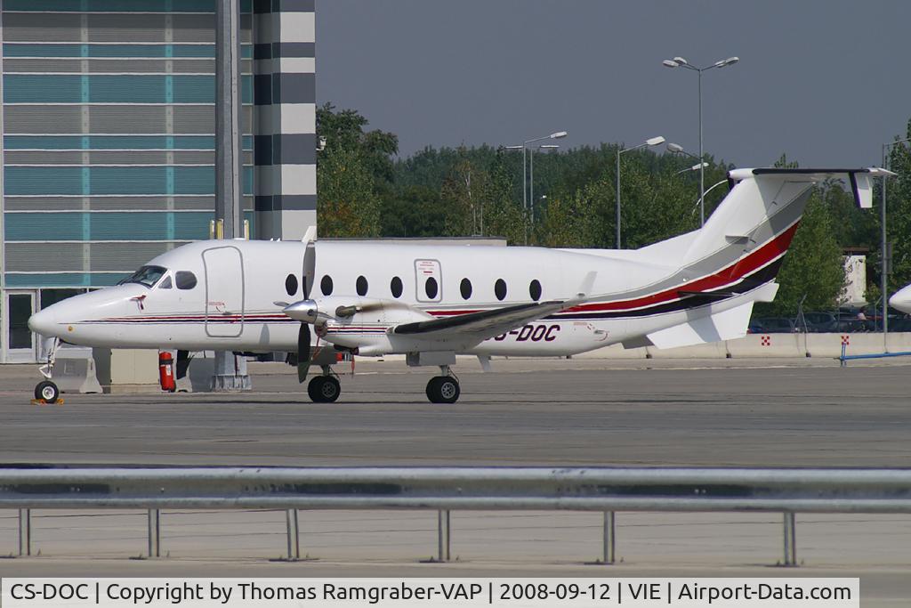 CS-DOC, 1999 Beech 1900D C/N UE-371, Netjets Beech 1900D