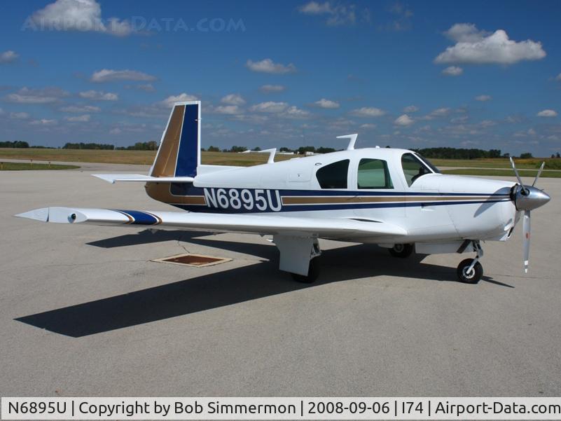 N6895U, 1963 Mooney M20C Ranger C/N 2599, MERFI Fly-in - Urbana, Ohio