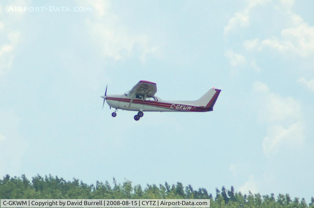 C-GKWM, 1976 Cessna 172N C/N 17268434, Cessna 172N - Taking Off