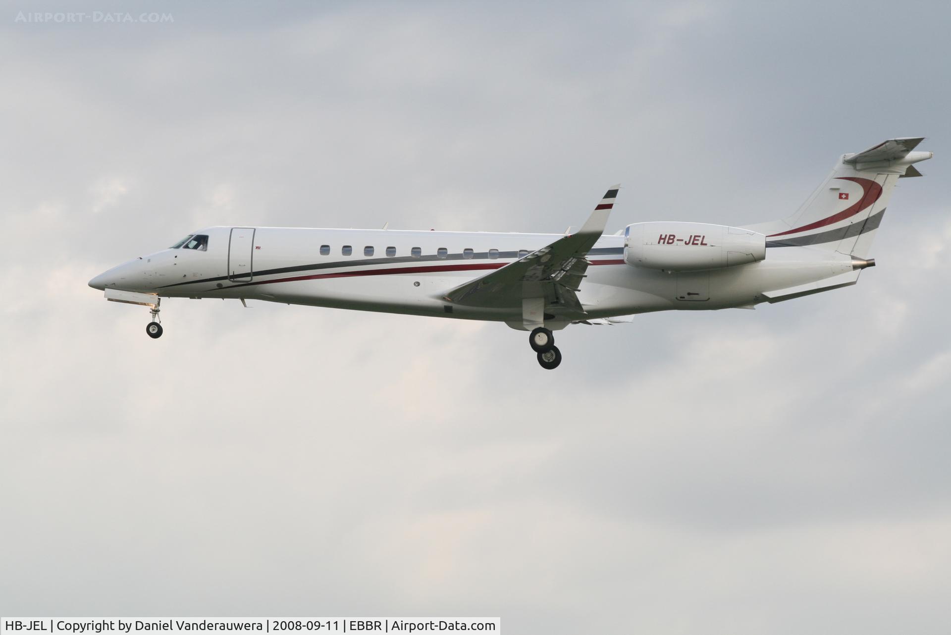 HB-JEL, 2005 Embraer EMB-135BJ Legacy C/N 14500933, descending to rwy 25L