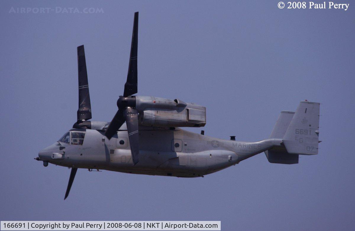 166691, Bell-Boeing MV-22B Osprey C/N D0085, Making her first level pass