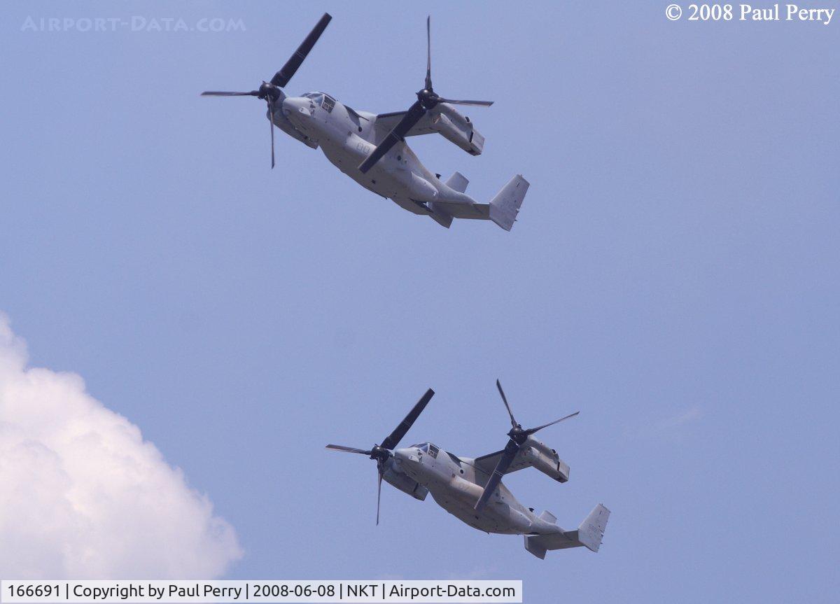 166691, Bell-Boeing MV-22B Osprey C/N D0085, Done with the demo, following 166723 into a zoom-climb
