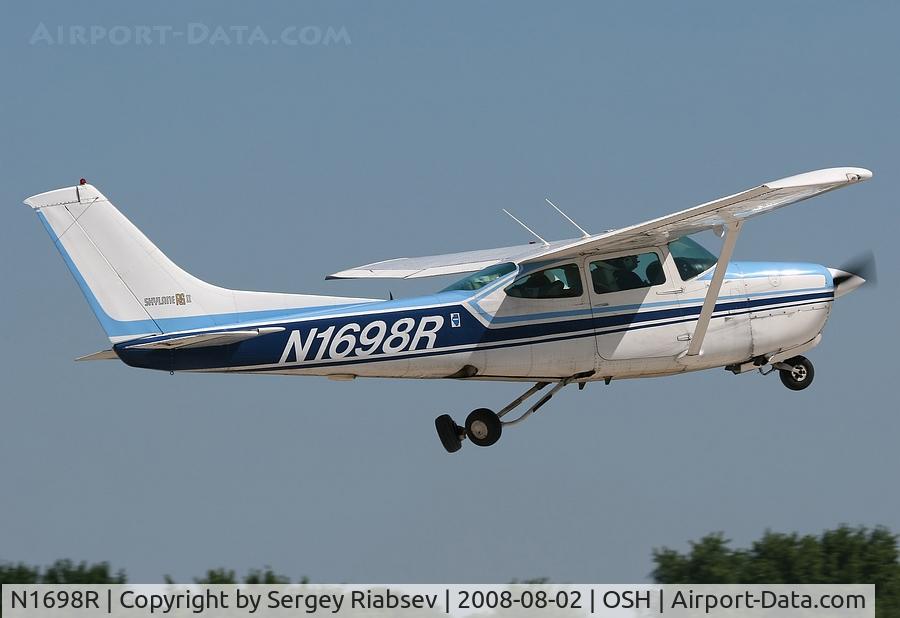 N1698R, 1978 Cessna R182 Skylane RG C/N R18200521, EAA AirVenture 2008