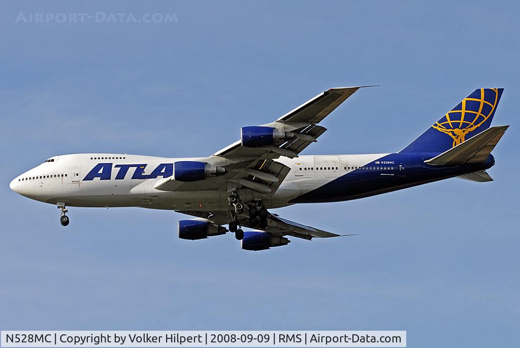 N528MC, 1984 Boeing 747-2D7B C/N 22472, on final at RMS