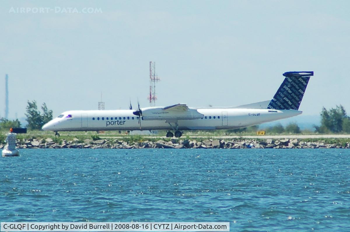 C-GLQF, 2007 De Havilland Canada DHC-8-402Q Dash 8 C/N 4193, Porter Airlines - Taxiing