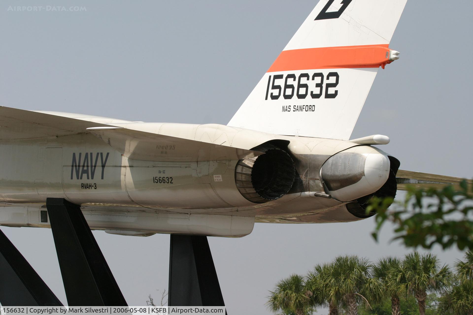 156632, North American RA-5C Vigilante C/N NR316-24, Orlando Sanford Gate Guard