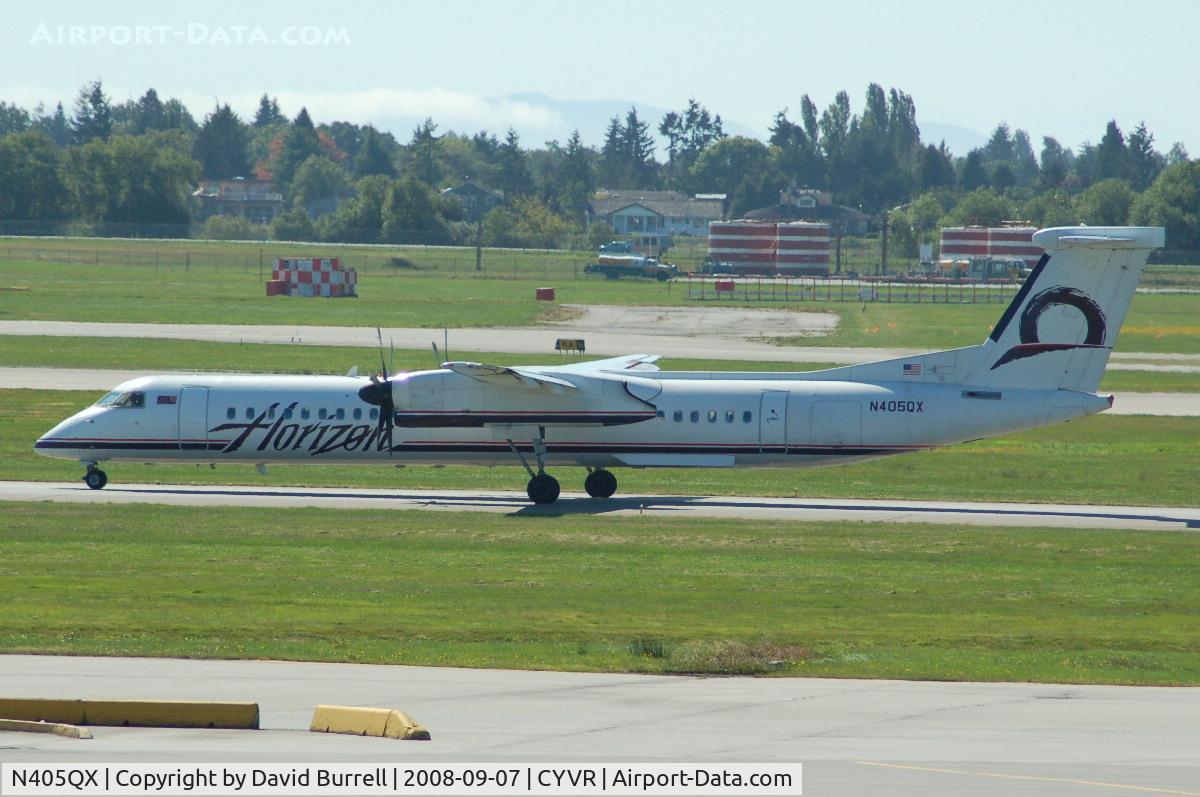N405QX, 2001 Bombardier DHC-8-402 Dash 8 C/N 4047, Horizon - Taxiing
