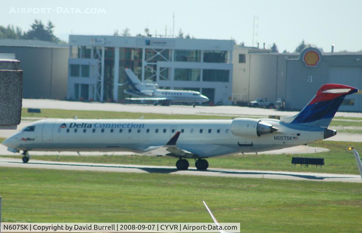 N607SK, 2006 Bombardier CRJ-702 (CL-600-2C10) Regional Jet C/N 10251, Delta Connection - Taxiing