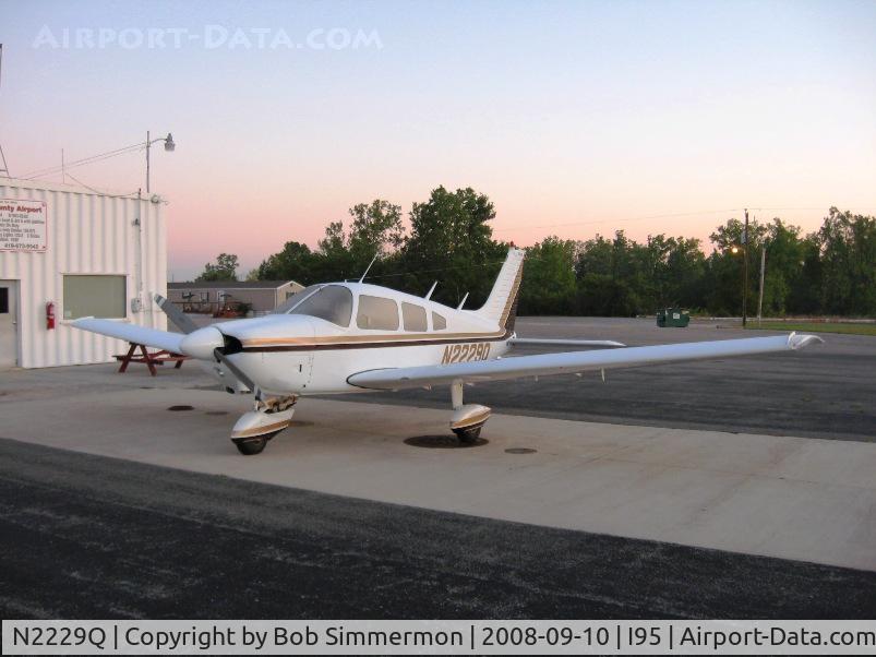 N2229Q, 1977 Piper PA-28-181 C/N 28-7790383, On the ramp at Kenton, Ohio