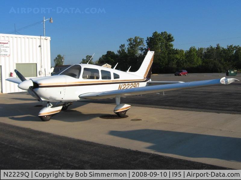 N2229Q, 1977 Piper PA-28-181 C/N 28-7790383, On the ramp at Kenton, Ohio