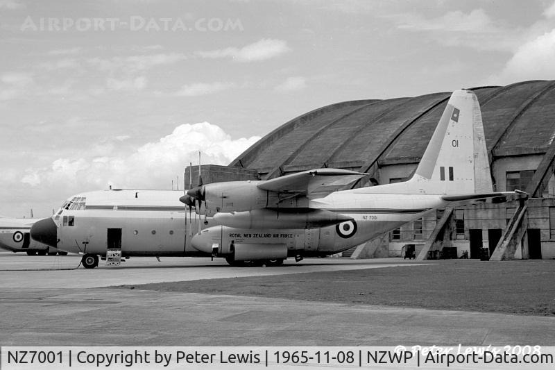NZ7001, 1965 Lockheed C-130H Hercules C/N 382-4052, RNZAF