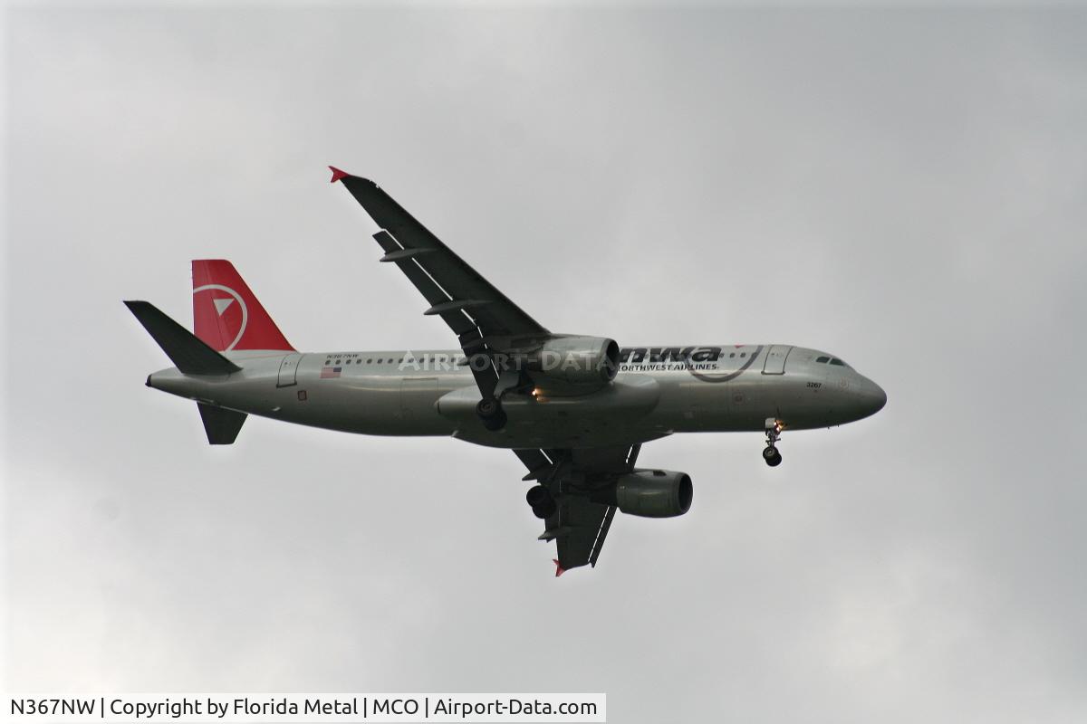 N367NW, 1999 Airbus A320-212 C/N 0988, Northwest A320