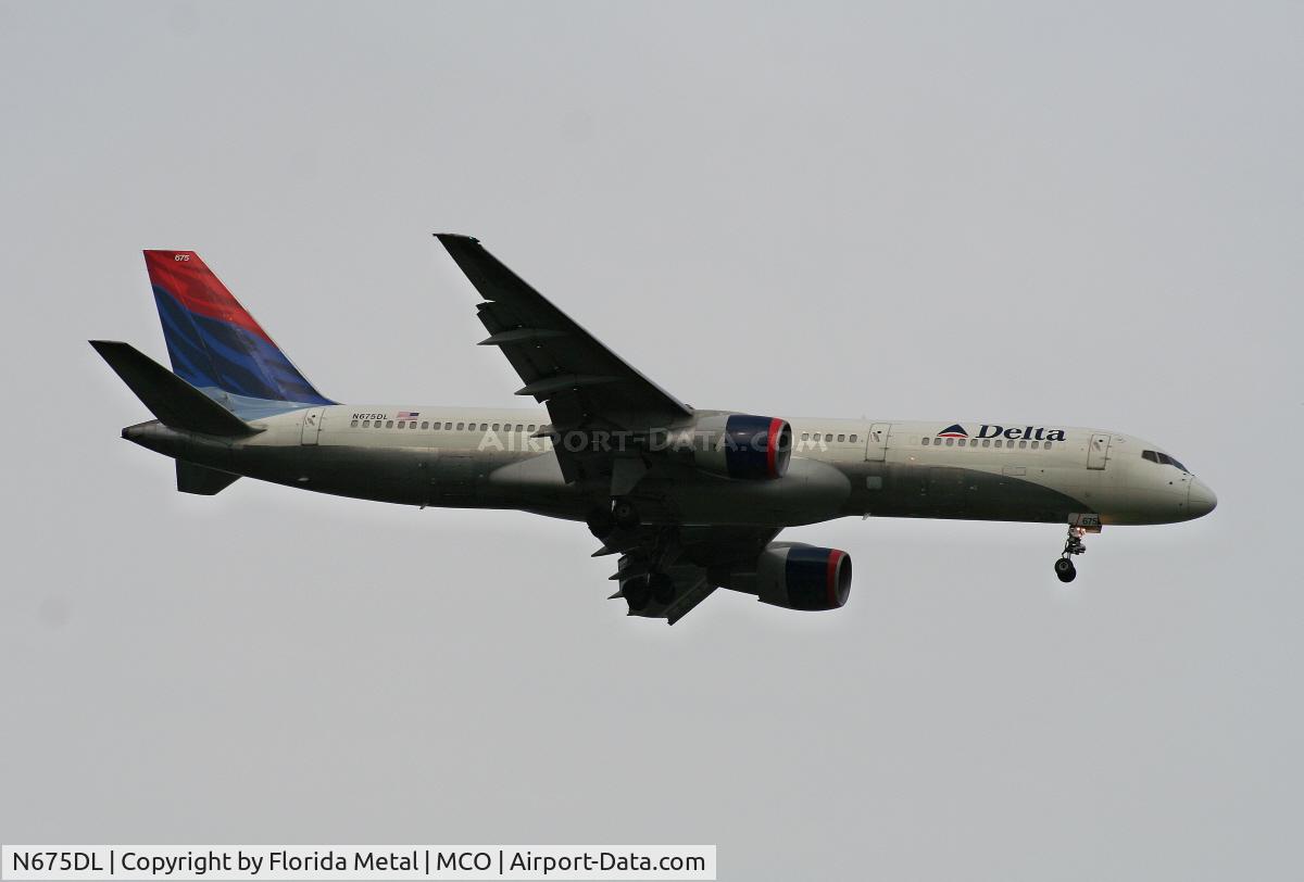 N675DL, 1992 Boeing 757-232 C/N 25980, Delta 757-200