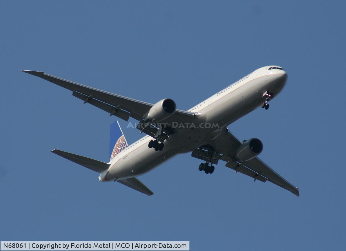 N68061, 2002 Boeing 767-424/ER C/N 29456, Continental 767-400
