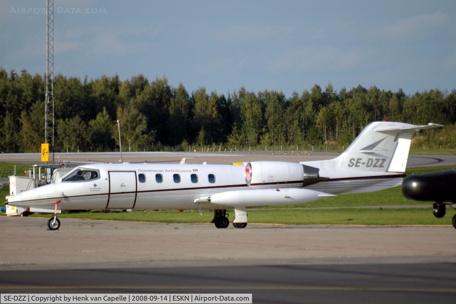 SE-DZZ, 1981 Learjet 35A C/N 415, Learjet operating as an air ambulance in Sweden