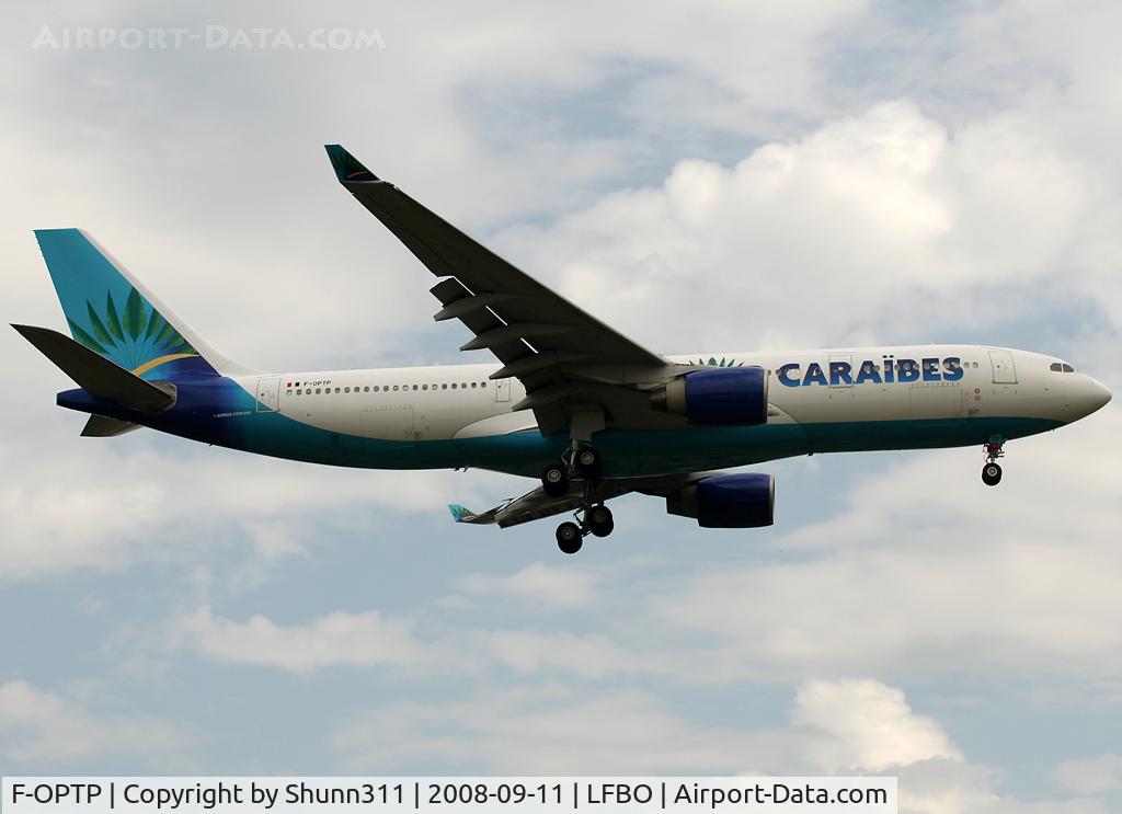 F-OPTP, 1999 Airbus A330-223 C/N 240, Landing rwy 14R
