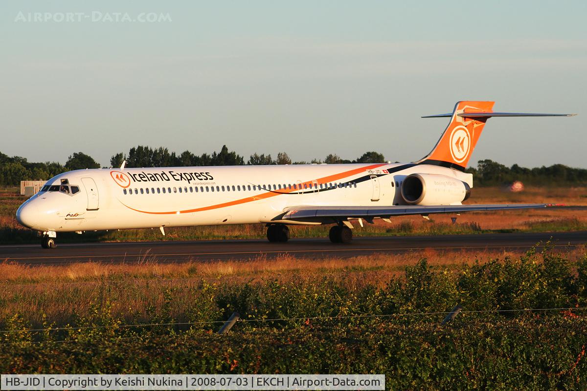 HB-JID, 1996 McDonnell Douglas MD-90-30 C/N 53460,  