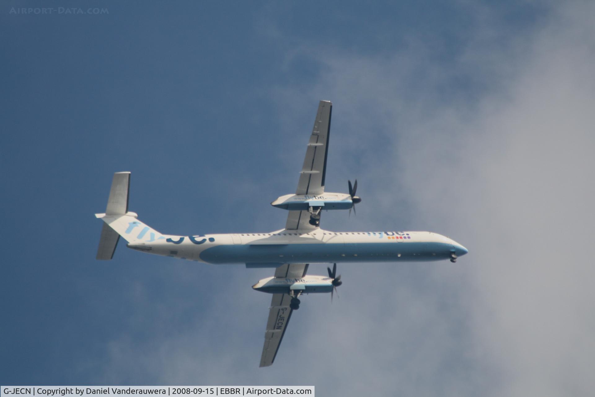 G-JECN, 2005 De Havilland Canada DHC-8-402Q Dash 8 C/N 4120, flight BE1841 on approach to rwy 07L