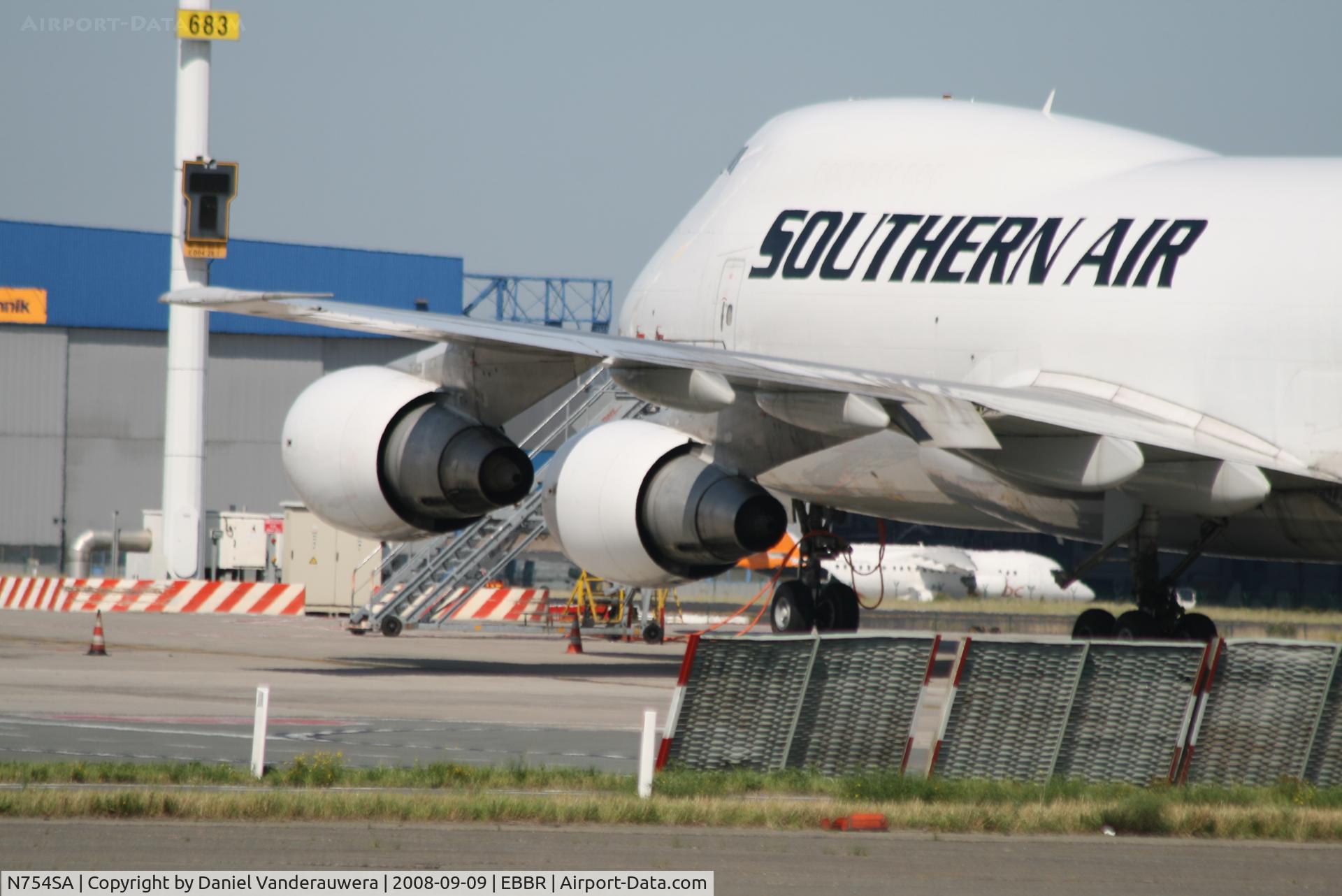 N754SA, 1978 Boeing 747-228F/SCD C/N 21576, Parked on apron