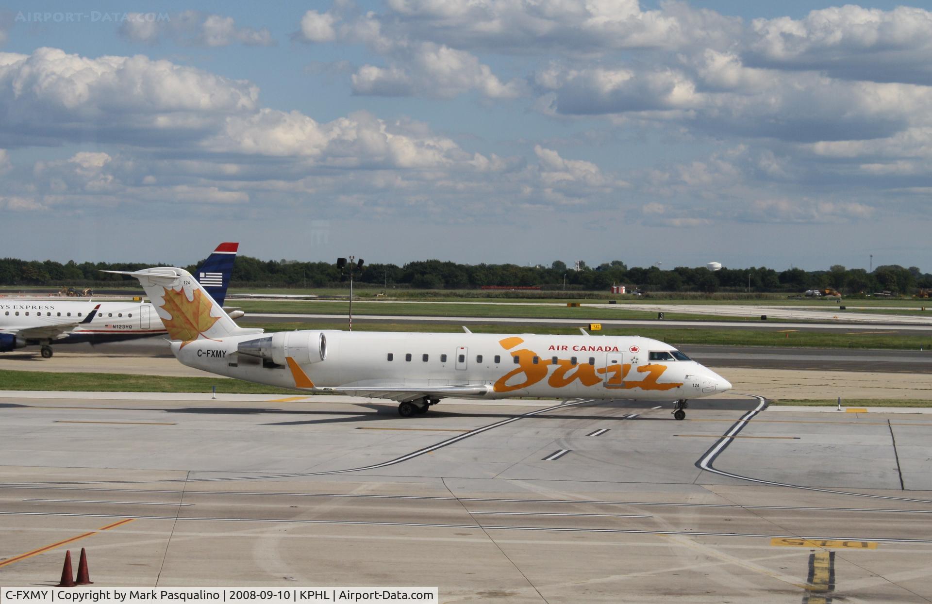 C-FXMY, 1996 Canadair CRJ-200ER (CL-600-2B19) C/N 7124, CL-600-2B19