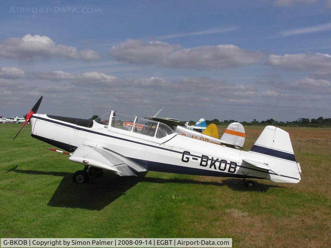 G-BKOB, 1962 Zlin Z-326 Trener Master C/N 757, Zlin 326 Trener master