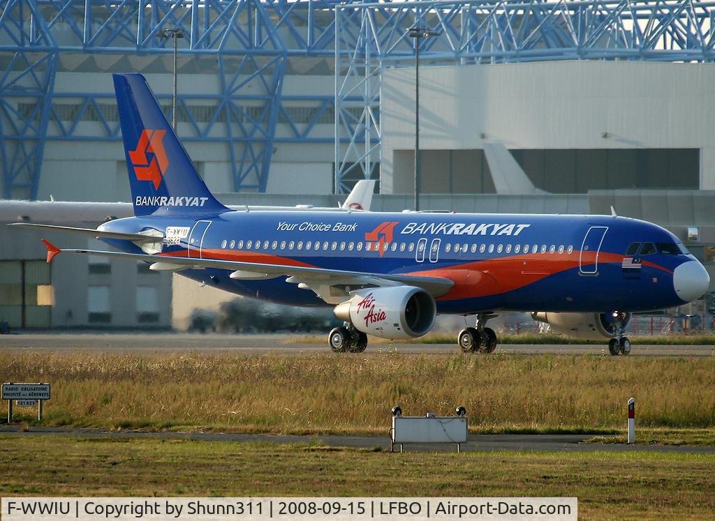F-WWIU, 2008 Airbus A320-216 C/N 3628, C/n 3628 - Special c/s for this AirAsia aircraft...