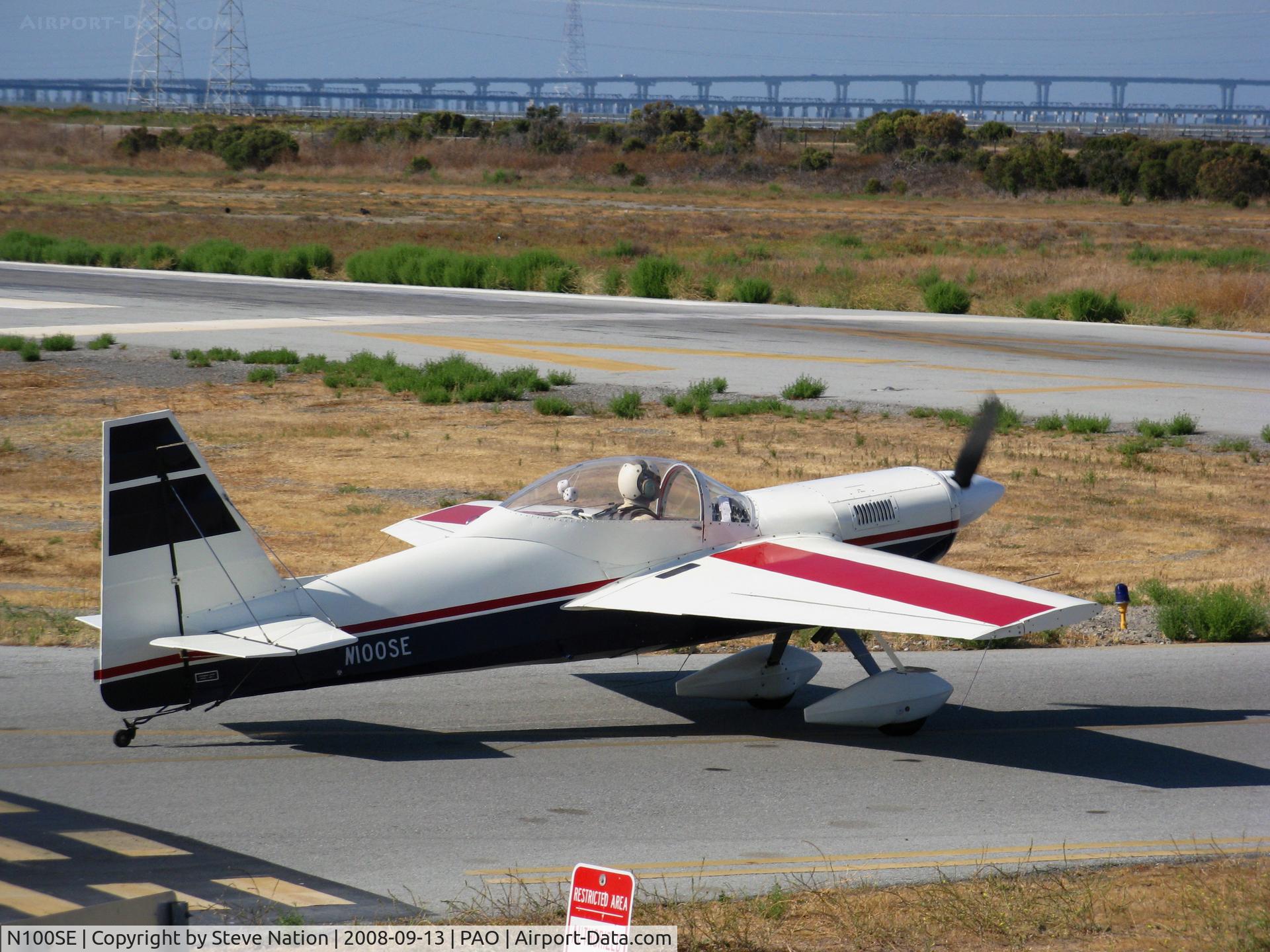 N100SE, 1971 Stephens Akro C/N RM-1, 1971 Mcnany STEPHENS AKRO taxying @ Palo Alto, CA