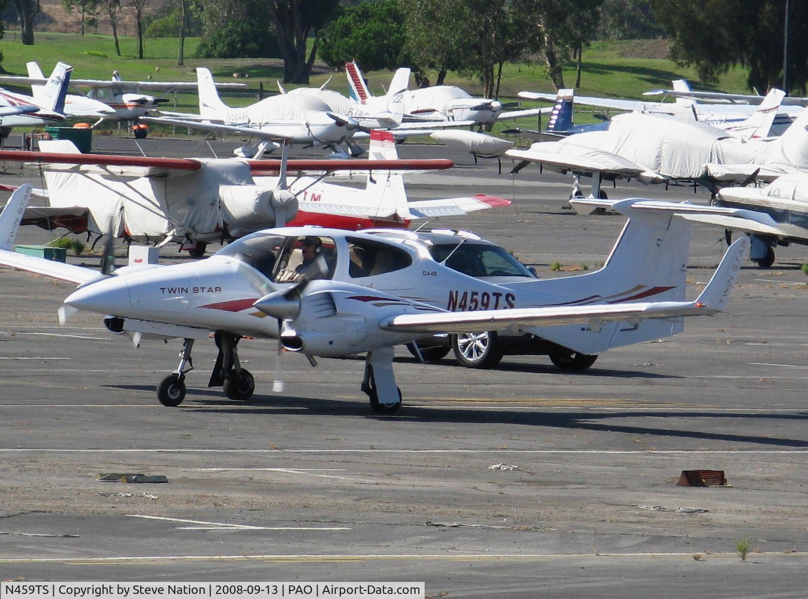 N459TS, 2007 Diamond DA-42 Twin Star C/N 42.AC059, 2007 Diamond Aircraft Ind Inc DA 42 taxying @ Palo Alto, CA