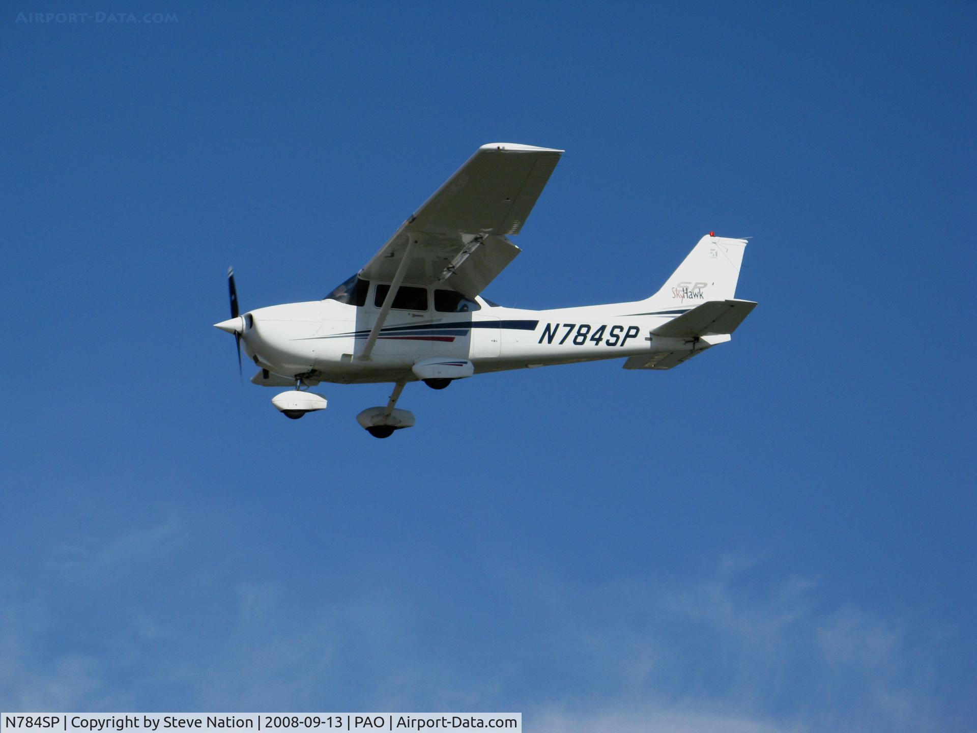 N784SP, 2001 Cessna 172S C/N 172S8711, 2001 Cessna 172S landing @ Palo Alto, CA