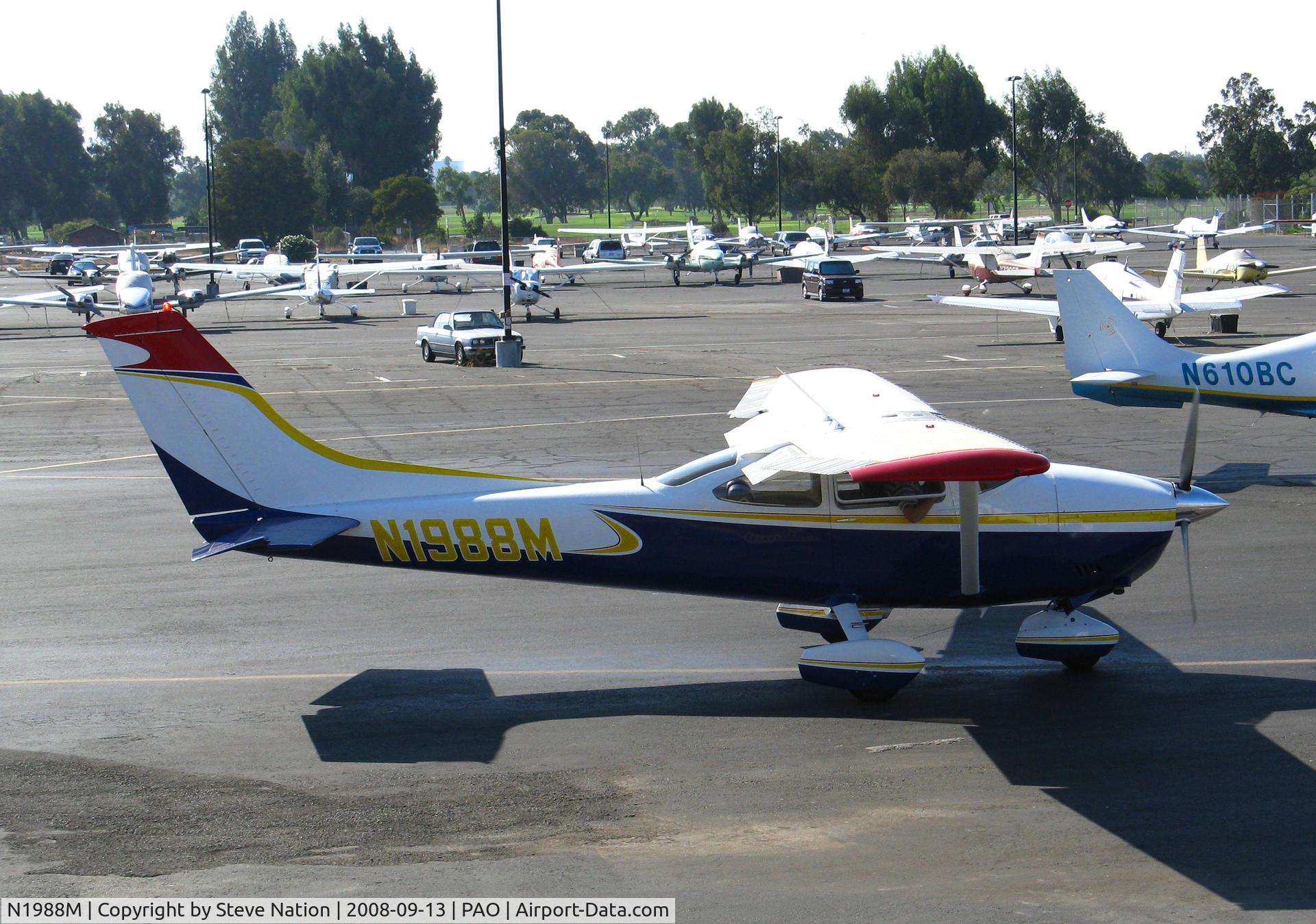 N1988M, 1976 Cessna 182P Skylane C/N 18264517, 1976 Cessna 182P running-up engine @ Palo Alto, CA