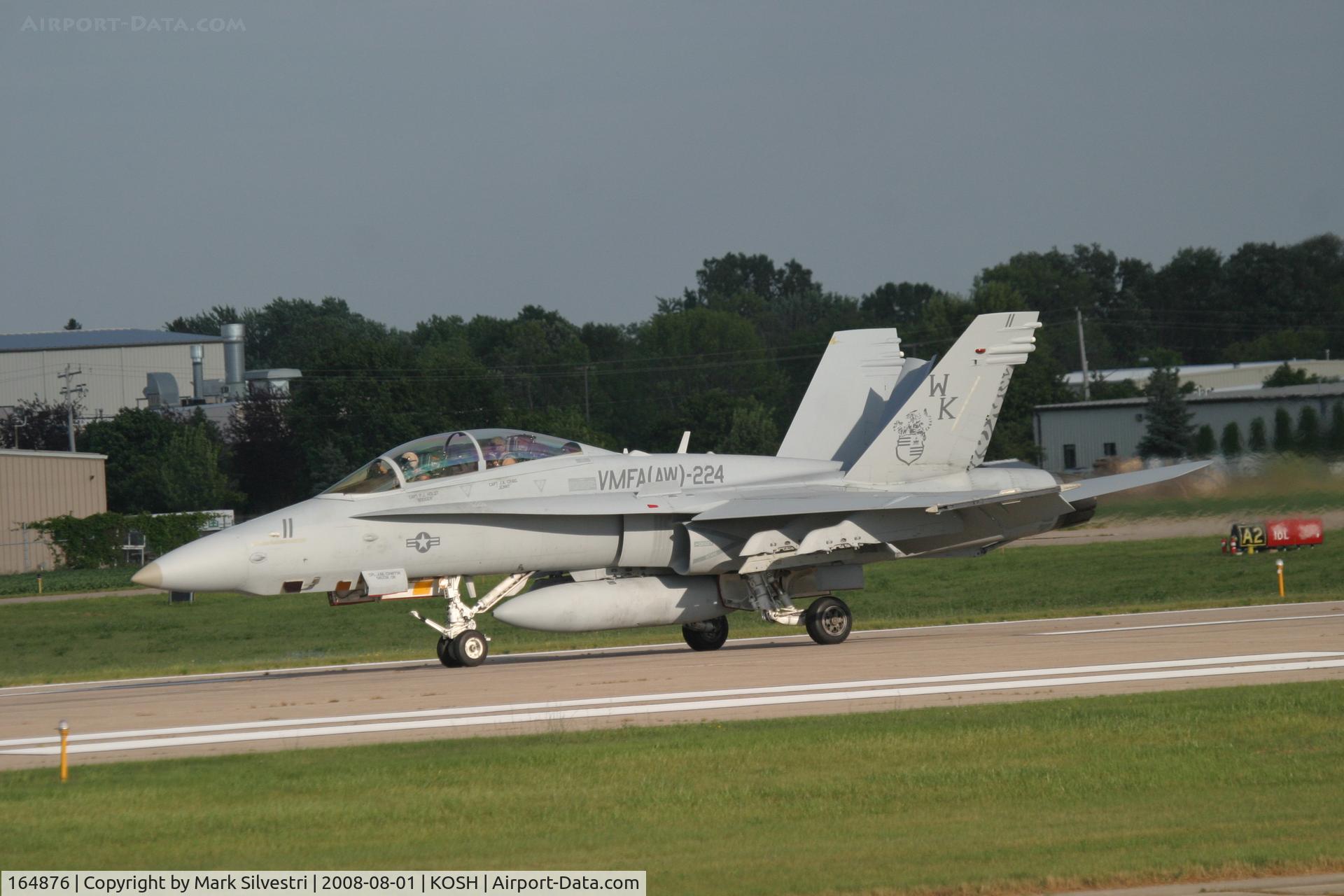 164876, McDonnell Douglas F/A-18D Hornet C/N 1208, Oshkosh 2008