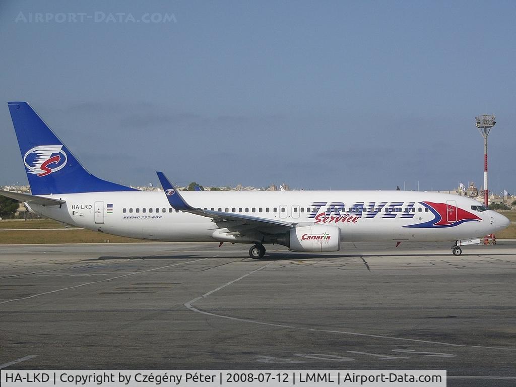 HA-LKD, 2000 Boeing 737-8K5 C/N 27985, Taxiing to rwy 14.