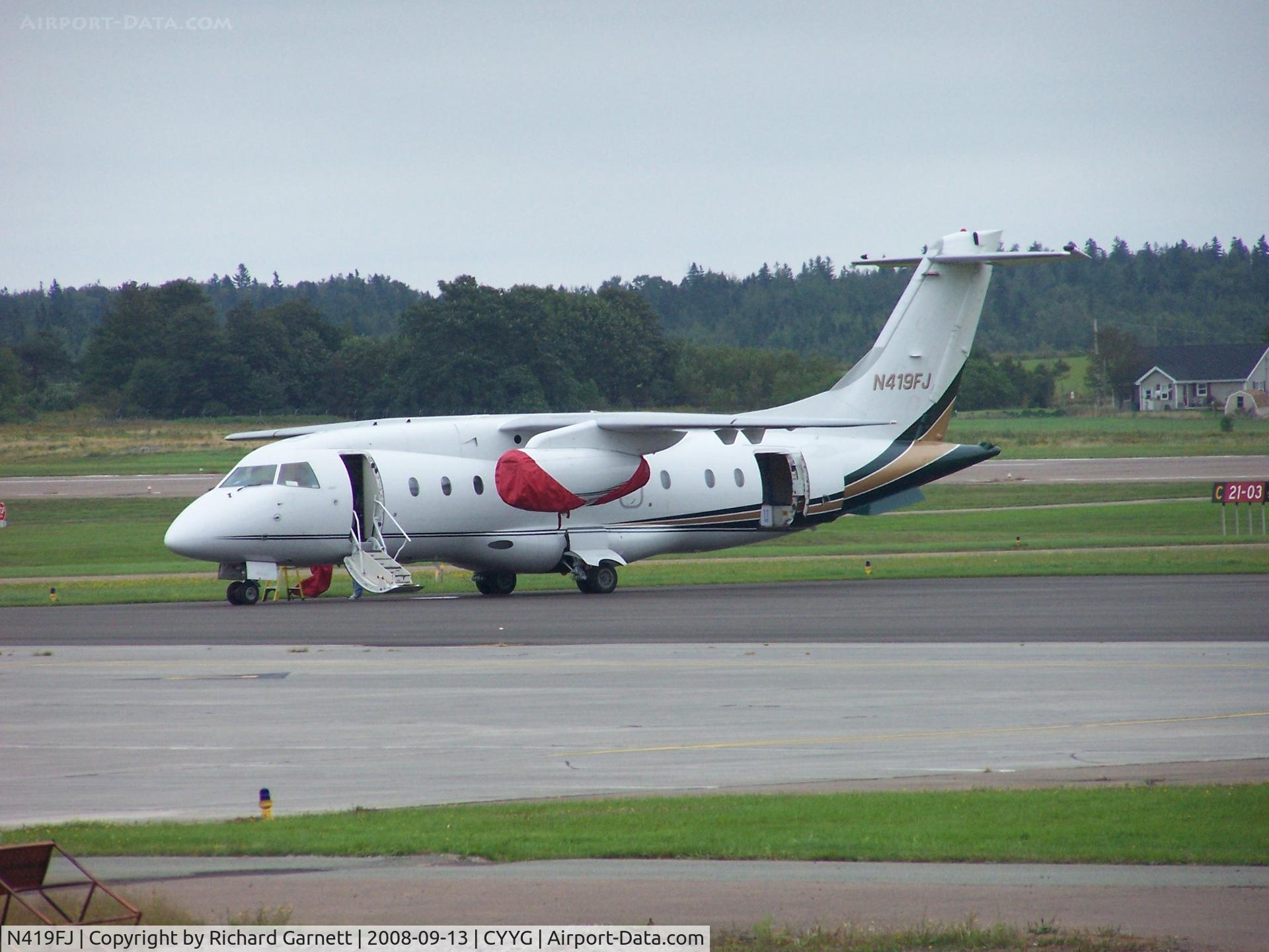 N419FJ, 2001 Fairchild Dornier 328-300 328JET C/N 3173, C'town