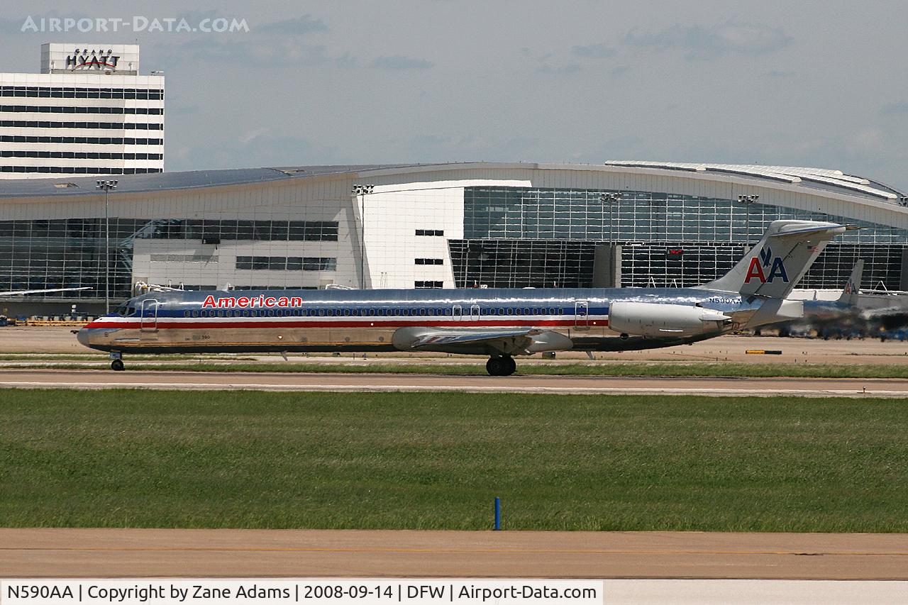 N590AA, 1991 McDonnell Douglas MD-83 (DC-9-83) C/N 53253, American Airlines landing 36L at DFW