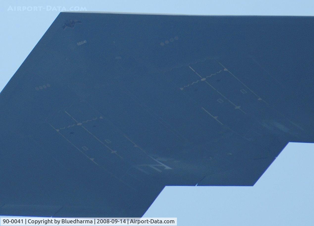 90-0041, 1990 Northrop Grumman B-2A Spirit C/N 1016/AV-16, B-2 Stealth Bomber 