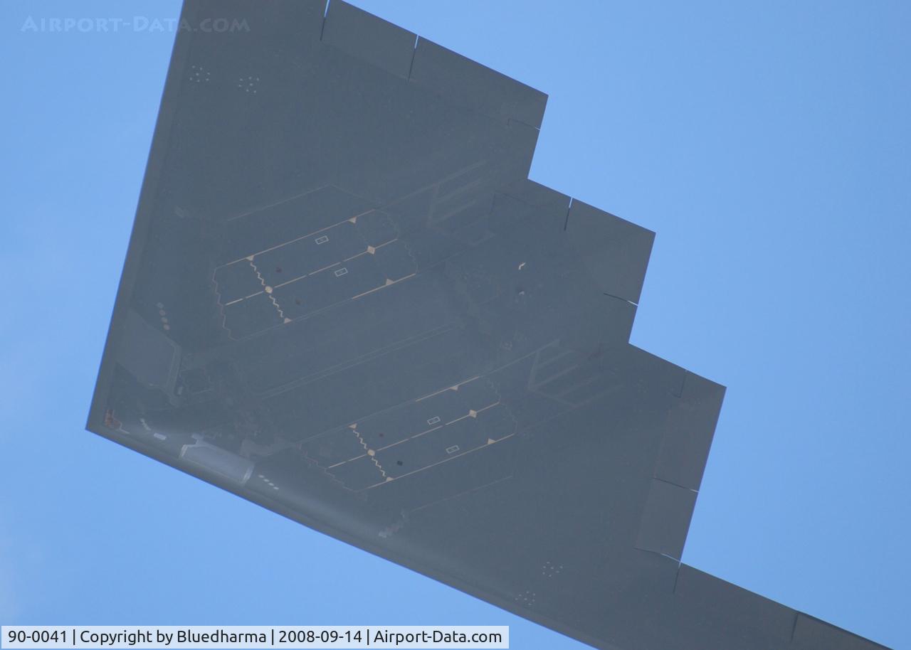 90-0041, 1990 Northrop Grumman B-2A Spirit C/N 1016/AV-16, B-2 Stealth Bomber 
