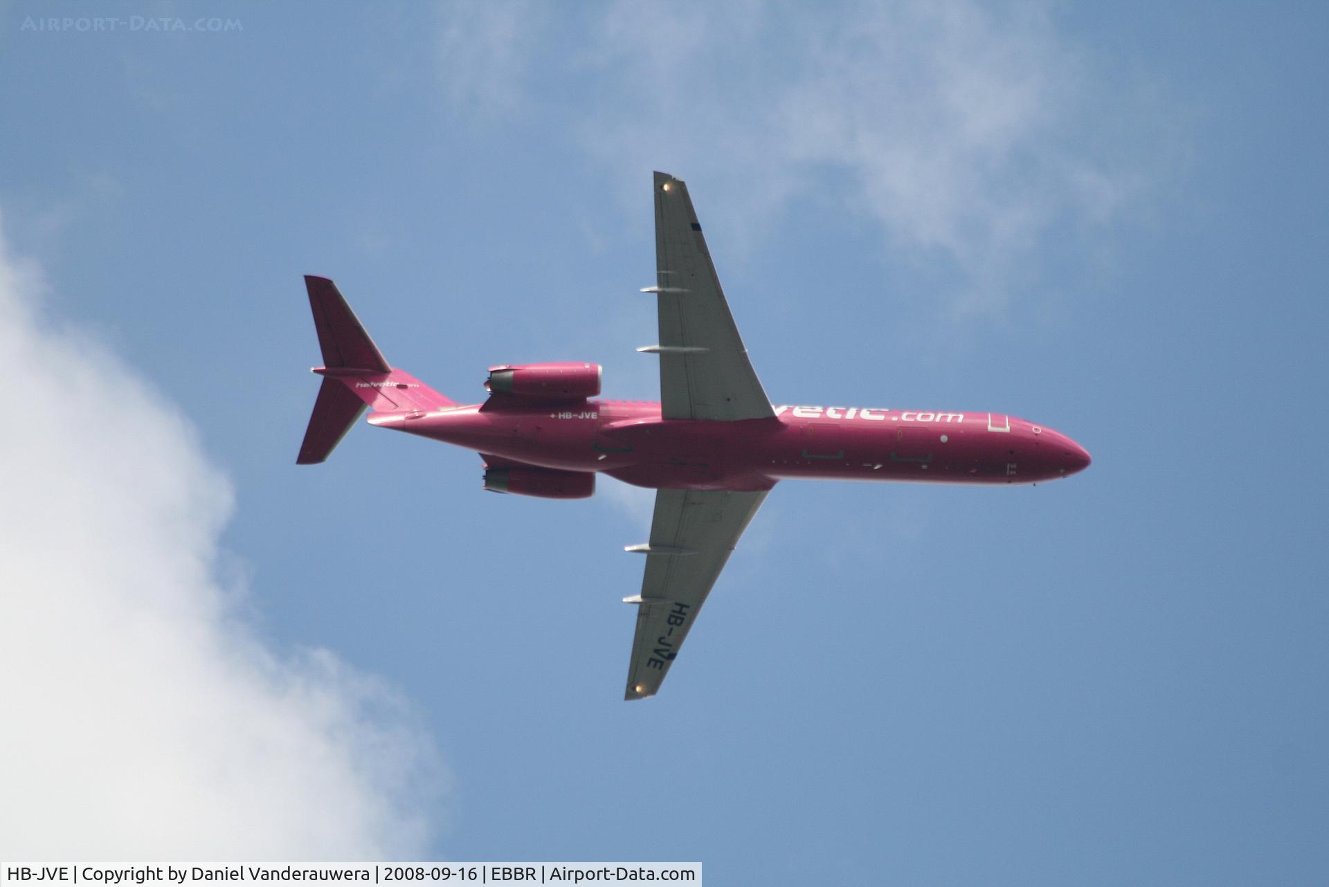 HB-JVE, 1993 Fokker 100 (F-28-0100) C/N 11459, on approach to rwy 07L