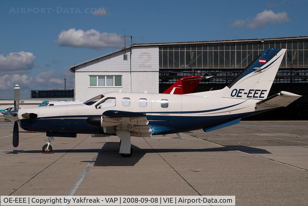 OE-EEE, Socata TBM-700 C/N 464, TBM 700