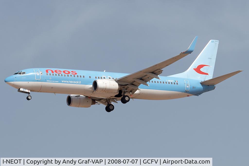 I-NEOT, 2002 Boeing 737-86N C/N 33004, NEOS 737-800