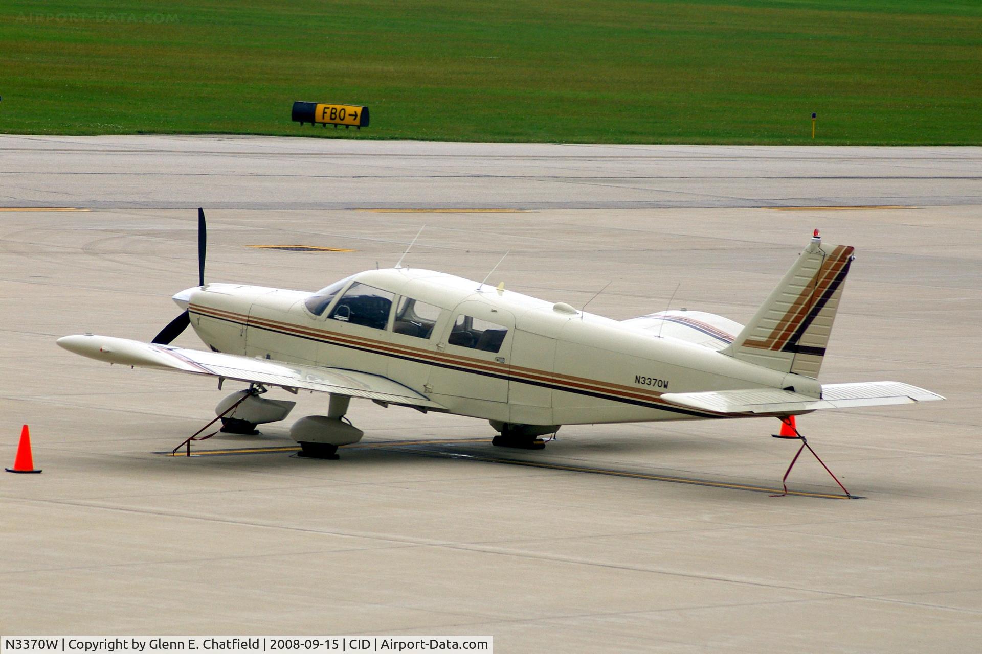 N3370W, 1965 Piper PA-32-260 Cherokee Six Cherokee Six C/N 32-216, Sitting on the Landmark ramp